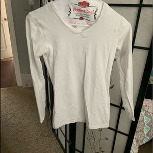 Long sleeve white tee shirt